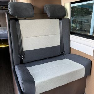 Asiento Tapizado Alcántara Y Beige Para Estructura Aguti o CTA