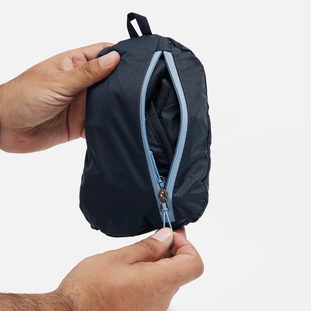 MOCHILA COMPACTABLE DOITE PLAIN NAVY 20L - Imagen 8