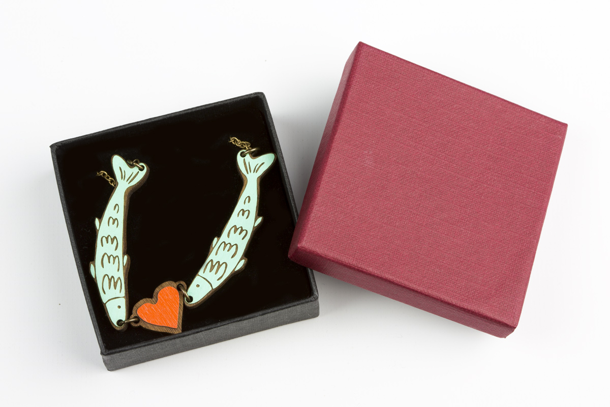 Collar Peces Madera Lovefish - Imagen 5